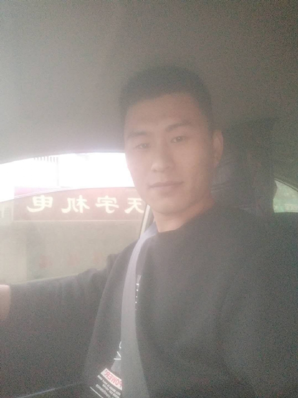 老鼠爱上猫的第一张照片--山东王婆说媒