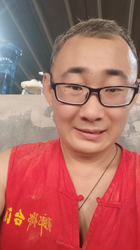 黑黑一笑的第二张照片--山东王婆说媒